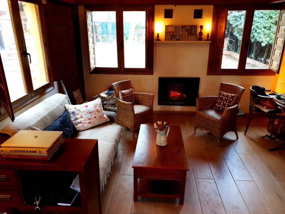 Acogedora Casa Rural En La Sierra De Madrid Mataelpino Exteriér fotografie